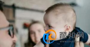 <b>宝宝经常吐奶，是宝宝生病了么？</b>